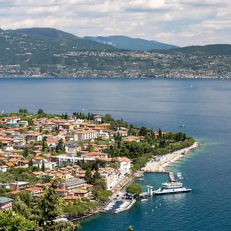 Angela -terrace & Beautiful View - Happy Tatil Evi Toscolano Maderno