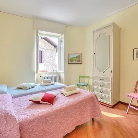Angela -terrace & Beautiful View - Happy Casa vacanze Toscolano-Maderno